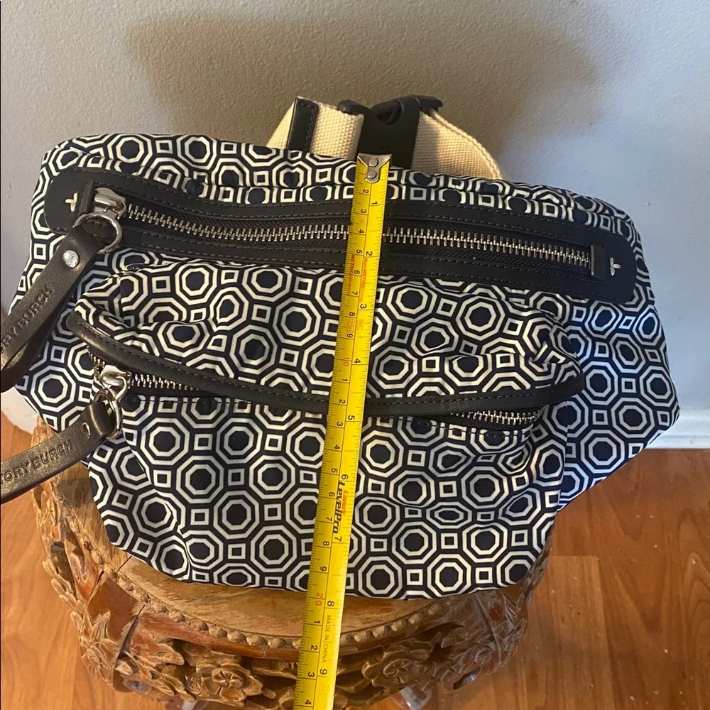 💙🤍Stylish Blue Tory Burch Nylon Fanny Pack💙🤍